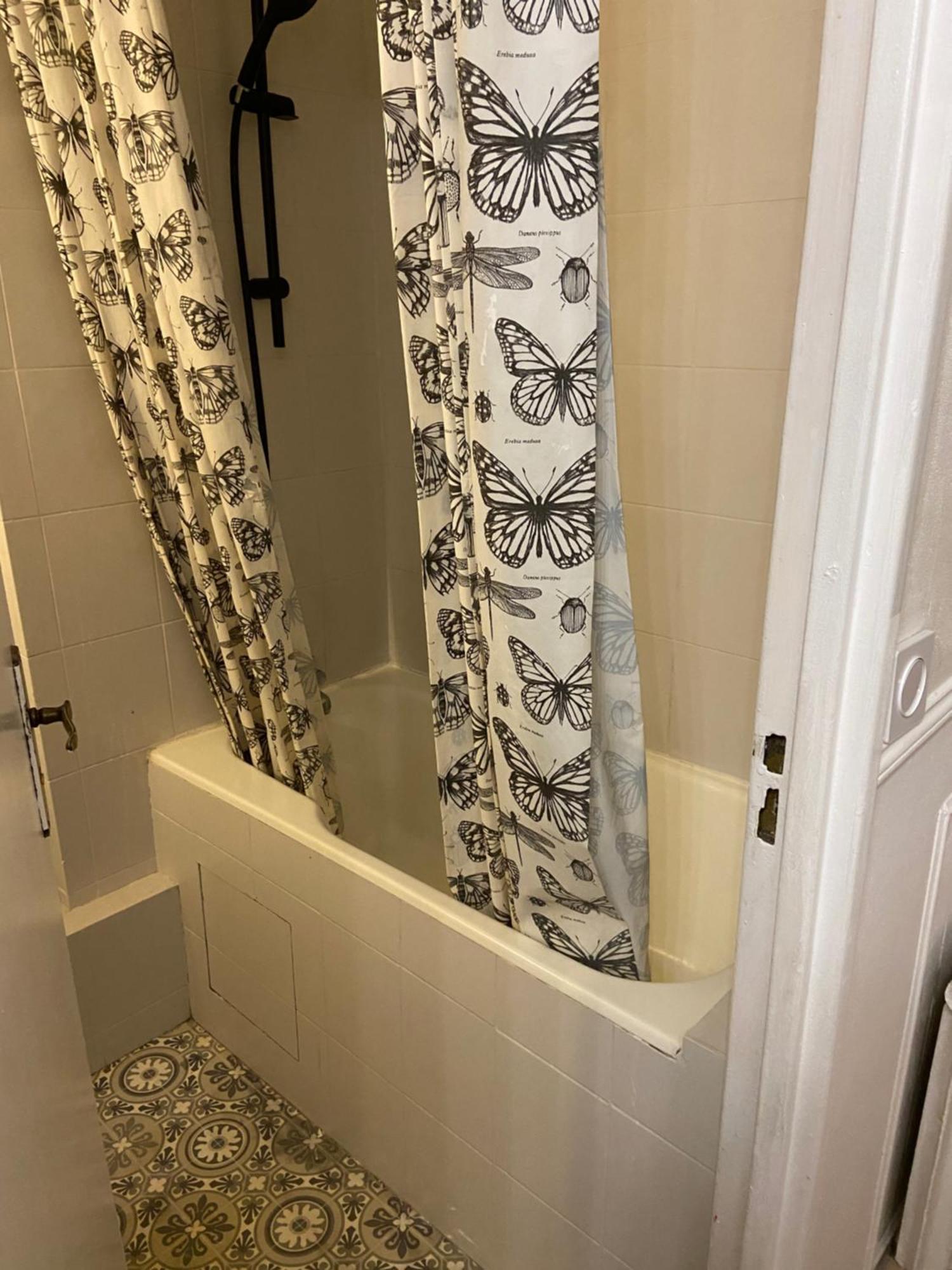 Bel Appartement Spacieux ,Convivial De 3 Chambres Avec Parking Prive Secure Καν Εξωτερικό φωτογραφία