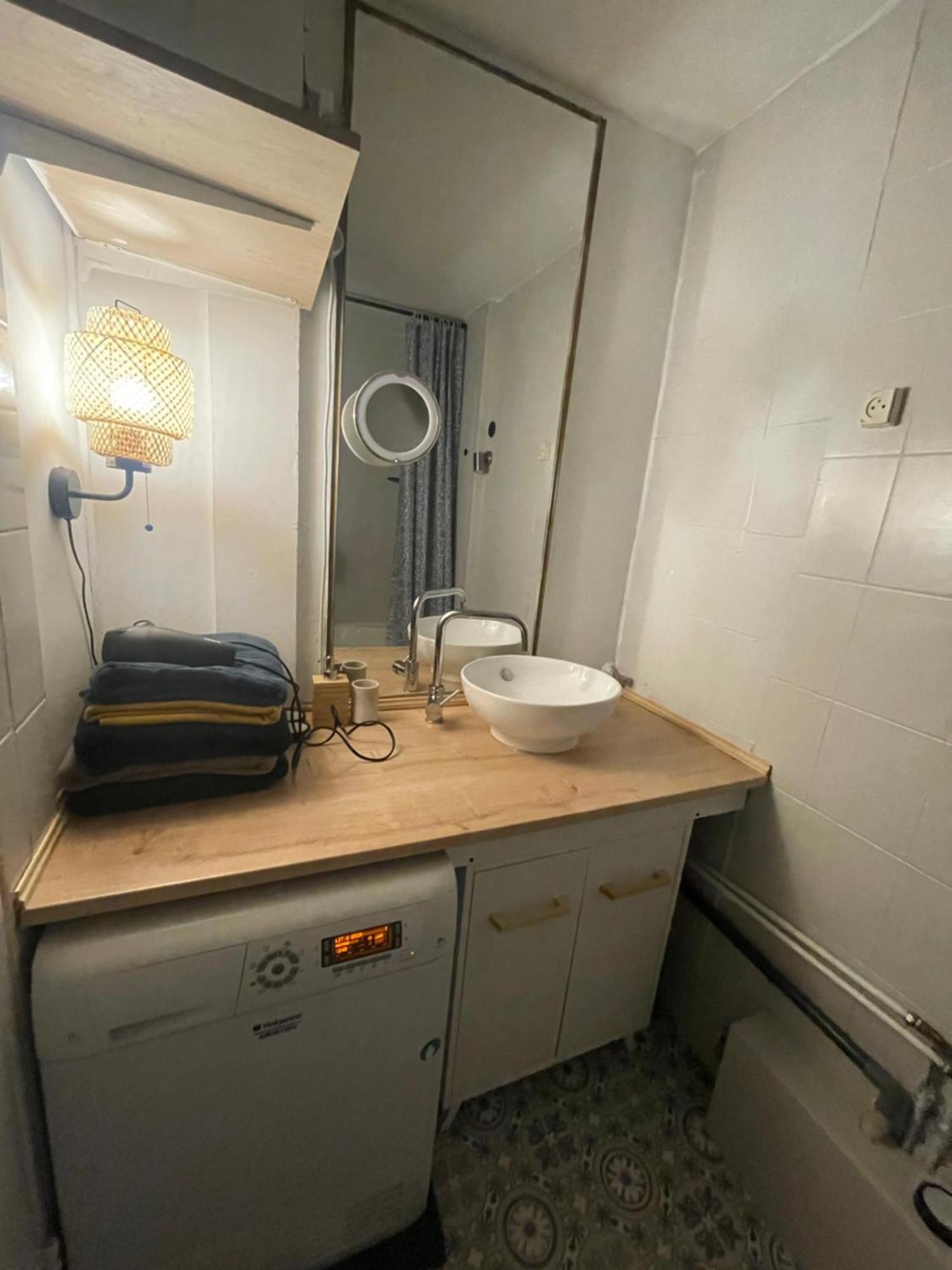 Bel Appartement Spacieux ,Convivial De 3 Chambres Avec Parking Prive Secure Καν Εξωτερικό φωτογραφία